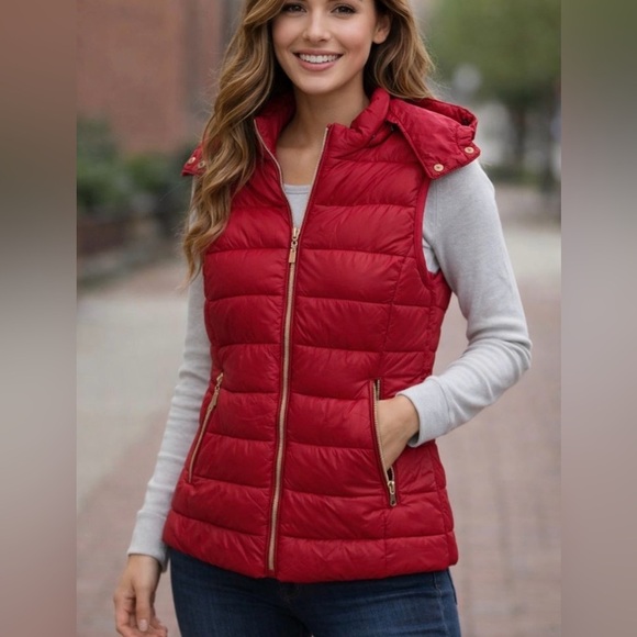 Ashley By 26 International Jackets & Blazers - Ashley Outerwear Women's Red Puffer Vest With Removable Hood Size Small